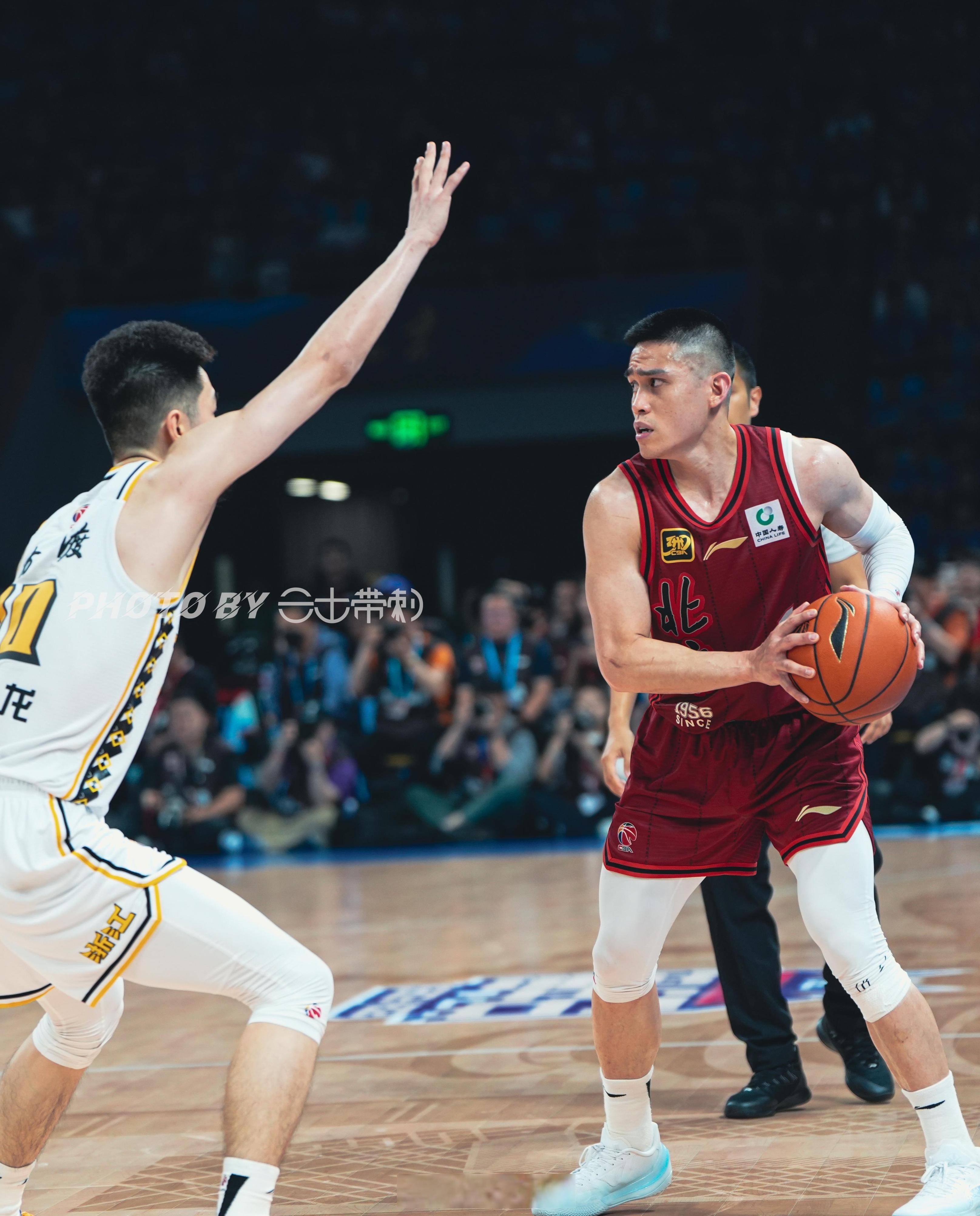 九游网页版入口-包含赛地聚焦：NBA常规赛转会期热度飙升；广厦男篮篮板制胜；球迷炸锅；数据趋势出现新变化的词条